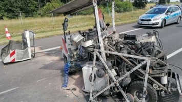 Śmiertelny wypadek na A2 pod Wrześnią.
Nie żyje pracownik drogowy!